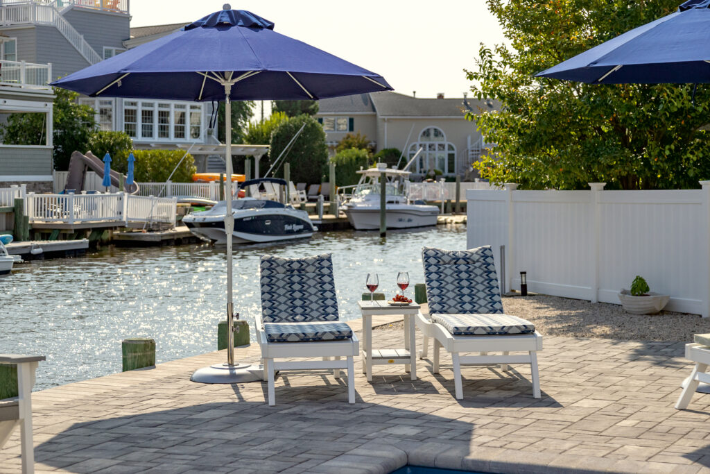 Outdoor Furniture for your Pool